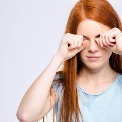 Пелена перед глазами по утрам: причины и что делать