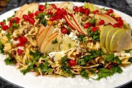 Осенние салаты: лучшие рецепты для вашего стола