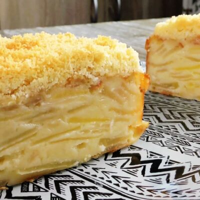 Секретный яблочный пирог "Невидимка": нежнейшее тесто и гора сочной начинки