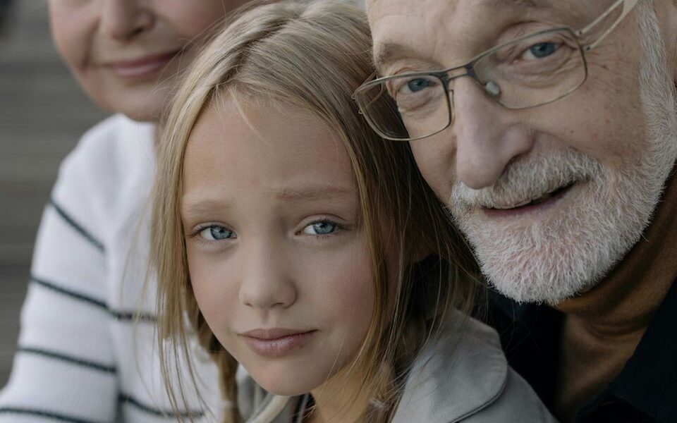 Слова, которые ранят: что нельзя говорить детям, даже любящим бабушкам и дедушкам