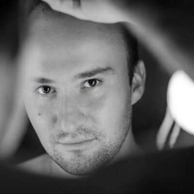 Почему мы разговариваем сами с собой: психолог объясняет секреты интровертов