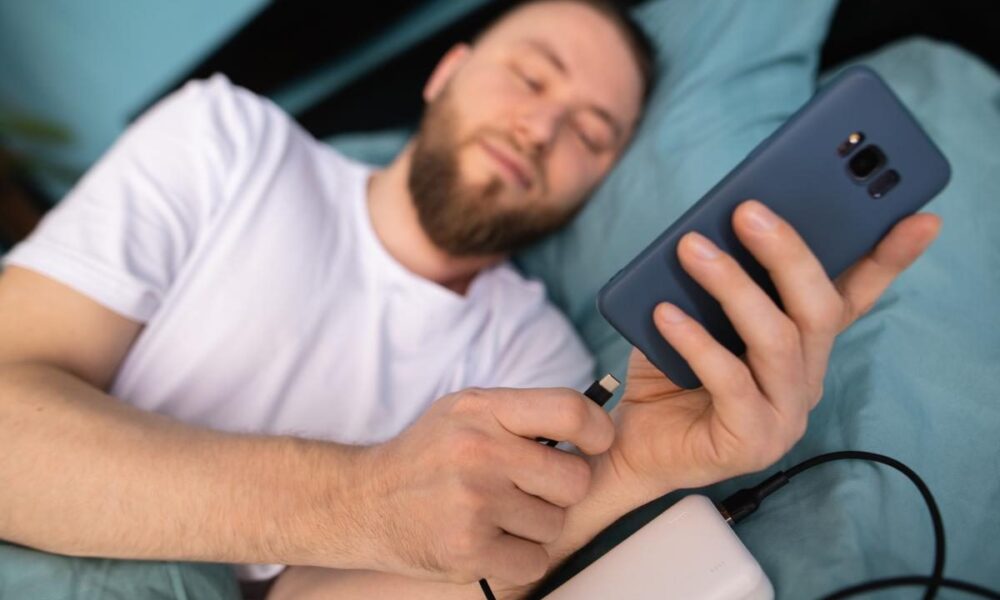 Влияние телефона на сон: как избежать проблем и улучшить отдых