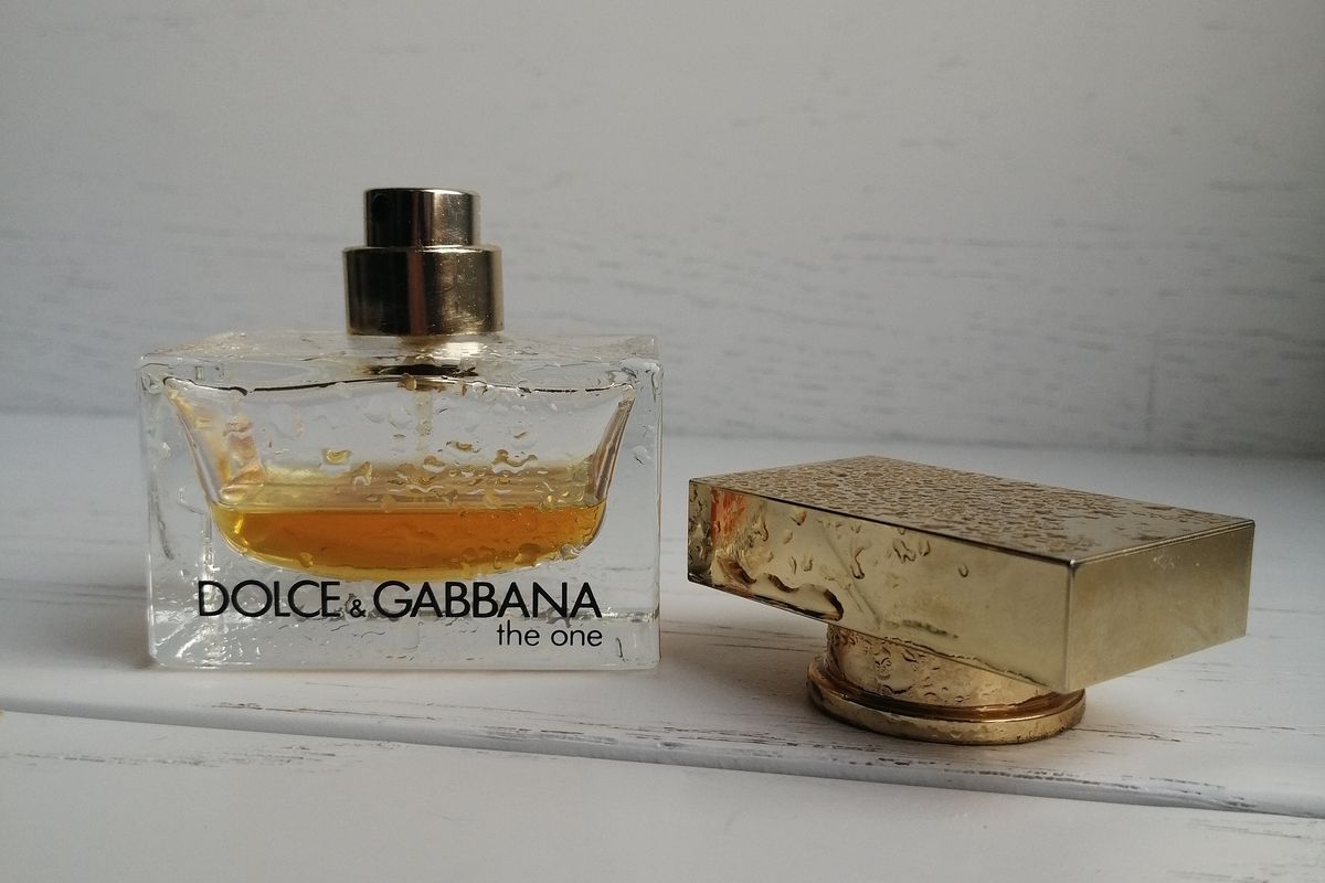 Как понять, что духи испортились: главные признаки