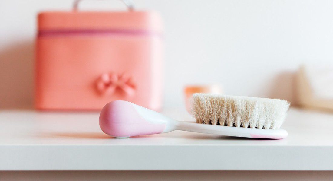 Как часто менять расческу: секреты звезд и советы экспертов