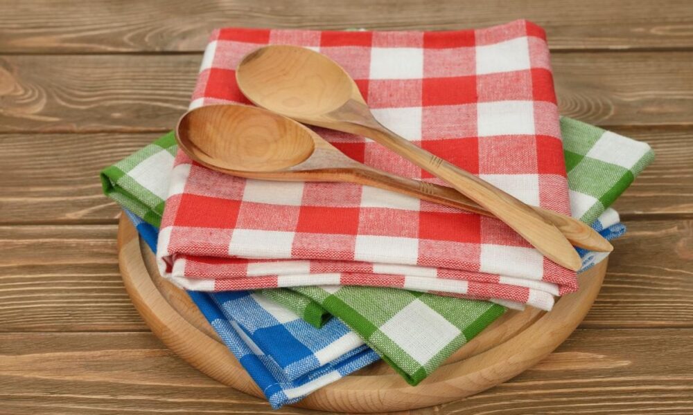 Как избавиться от запаха кухонных полотенец: секреты чистоты и свежести