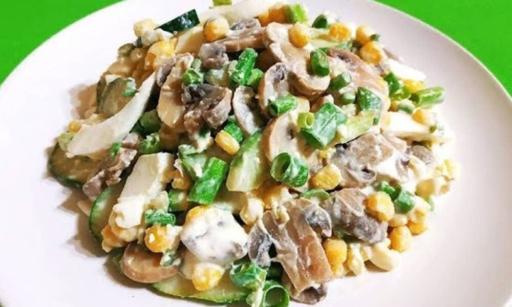 Салат "София": Простой рецепт любимого салата для всей семьи