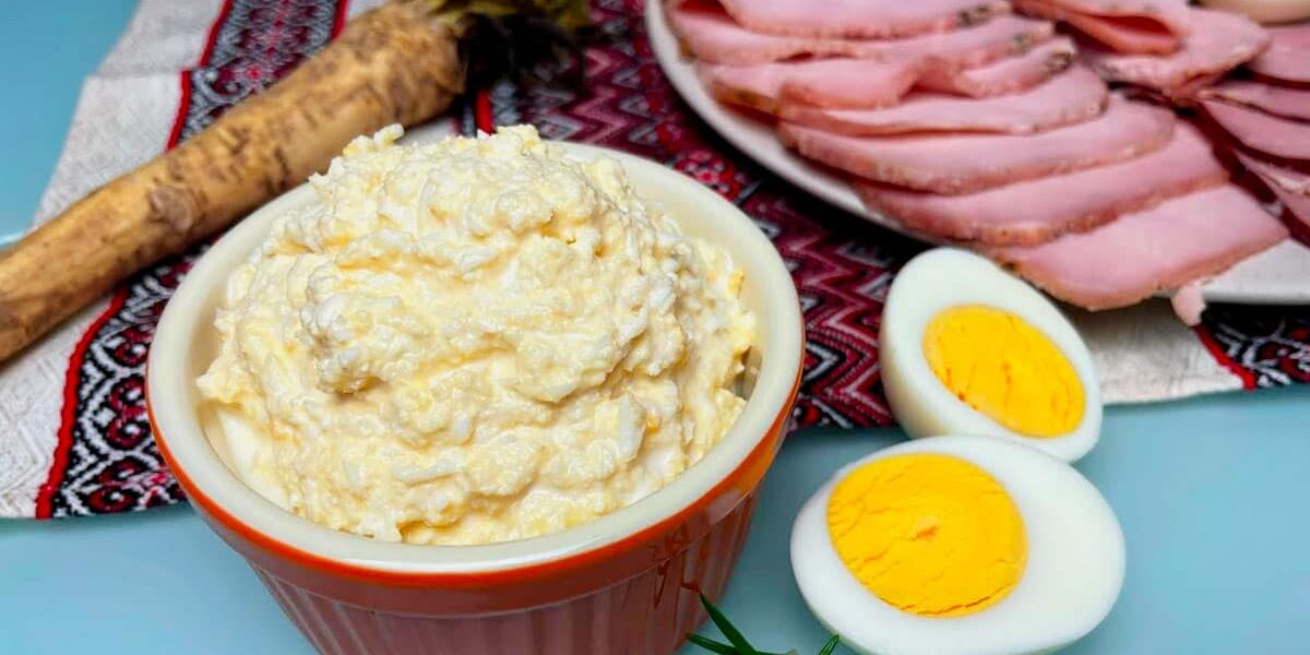 Легендарный соус с хреном на Пасху: идеальное дополнение к мясу и яйцам
