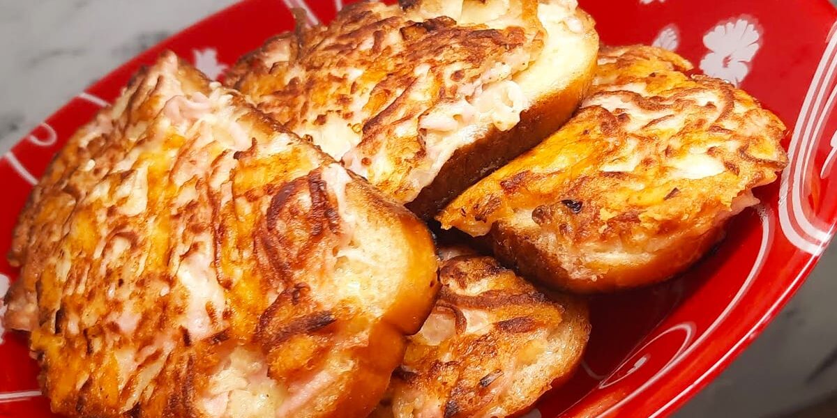 Горячие бутерброды для всей семьи за 5 минут: быстрый и вкусный рецепт