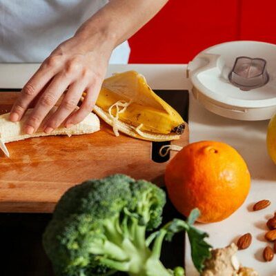 10 продуктов, которых стоит избегать при болезни, чтобы быстрее выздороветь