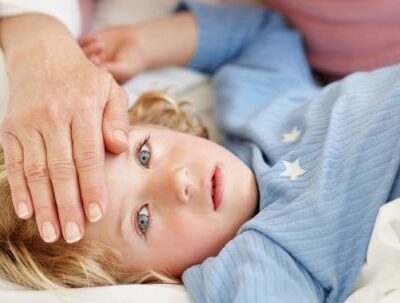 Как снизить температуру у ребенка: советы для мам