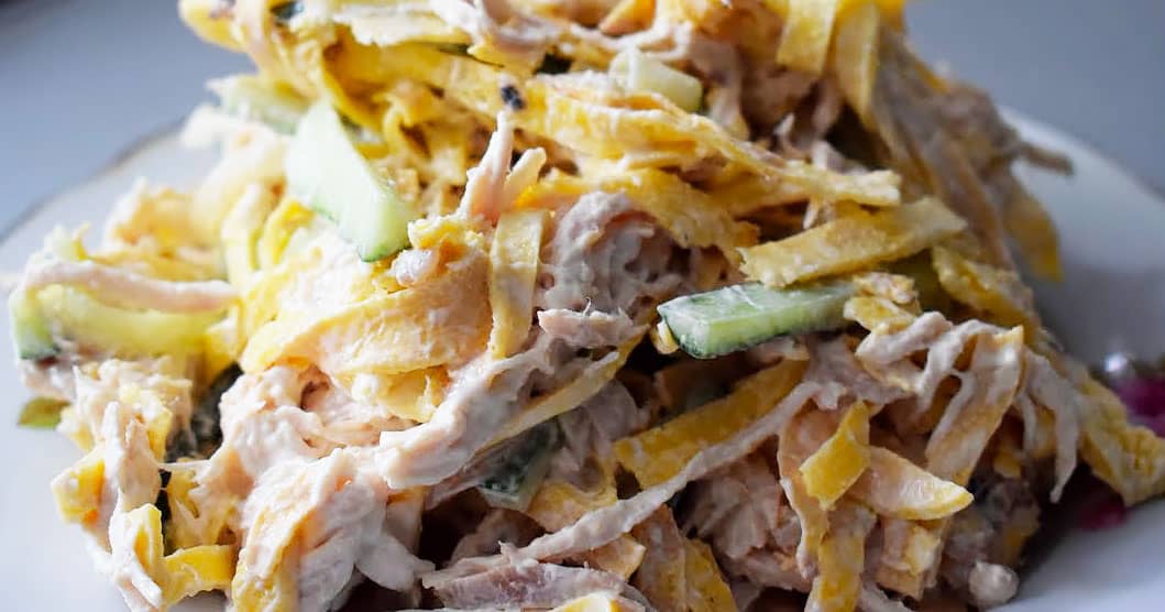 Необычный салат для гостей: рецепт, который удивит всех