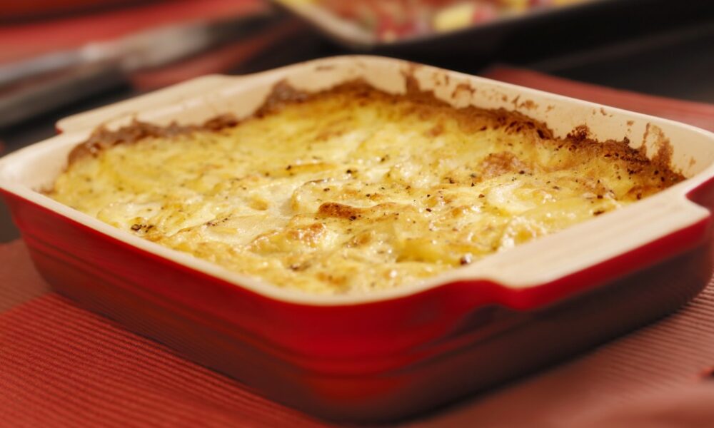 Кабачковая запеканка с фаршем и помидорами: простой рецепт для всей семьи