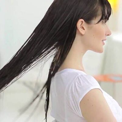 Секреты домашнего ухода за кудрявыми волосами: как усмирить непослушные локоны