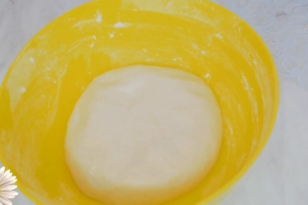 Легкое дрожжевое тесто: секреты идеальной выпечки для дома