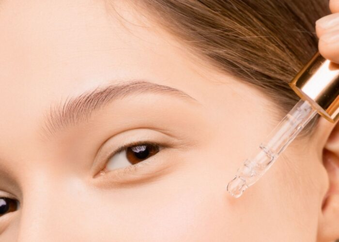 Почему после сыворотки обязательно нужен крем: секреты ухода за кожей