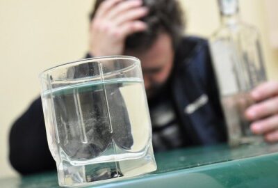 Алкогольное отравление: симптомы, первая помощь и профилактика