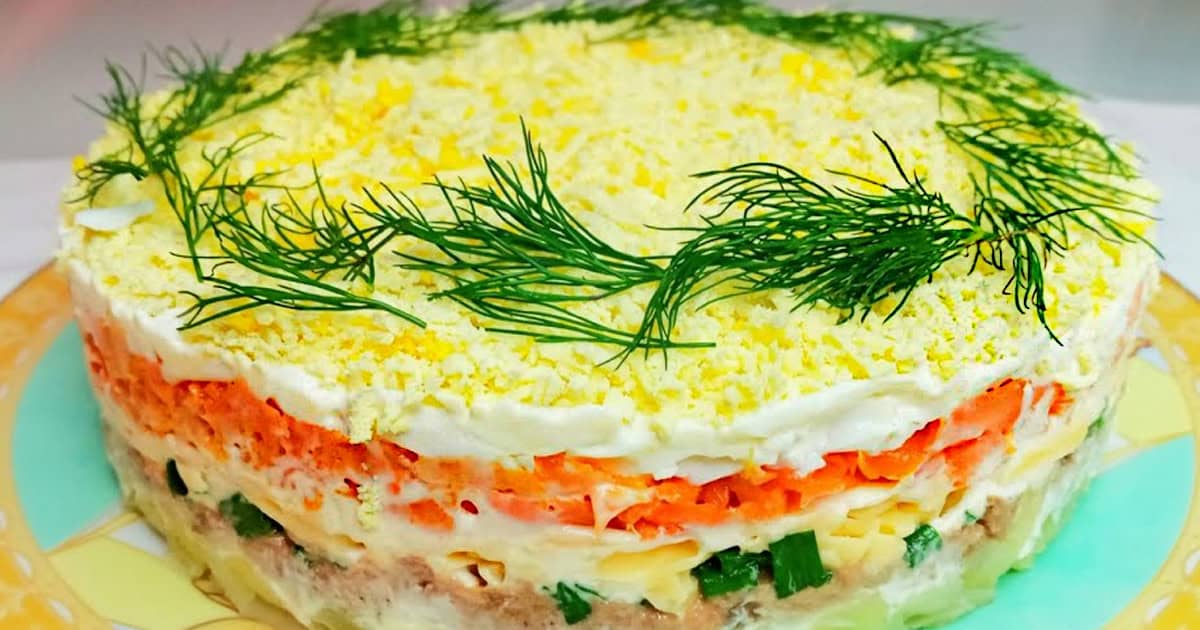 Быстрый и вкусный салат из доступных продуктов: рецепт, который покорит всех