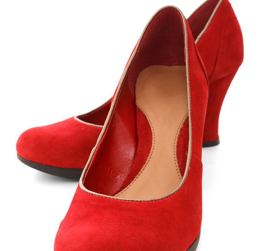 Секреты звезд: как сделать новую обувь удобной и забыть о мозолях