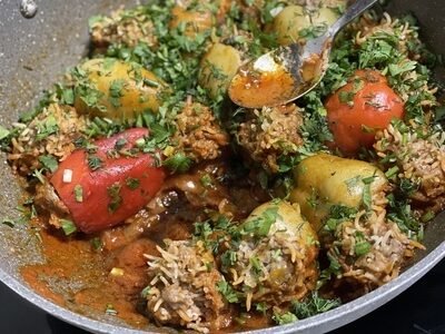 нежные тефтели, тефтели в соусе, фаршированные перцы, рецепт тефтелей, рецепт фаршированных перцев, тефтели с фаршированными перцами, вкусные тефтели, ароматный соус, рецепт от которого вы будете в восторге, домашние тефтели