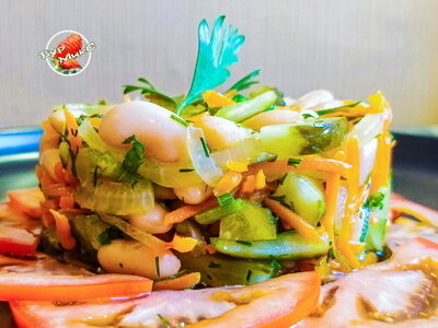 Легкие и вкусные салаты с фасолью: лучшие рецепты для вашего стола