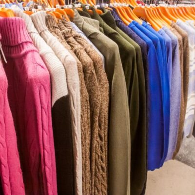 Расхламление гардероба: как избавиться от ненужной одежды и освободить место