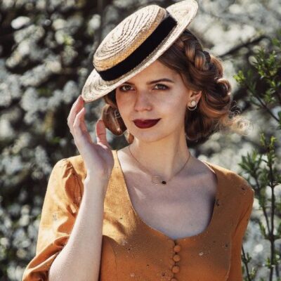 Женская история успеха: от европейского университета к модному бренду пальто