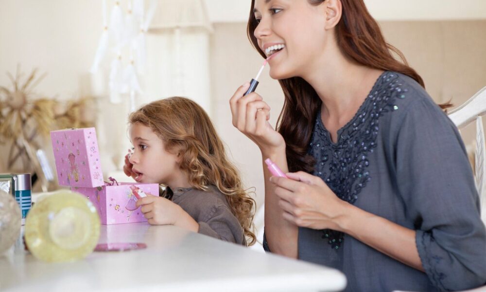 Косметичка молодой мамы: секреты красоты и ухода