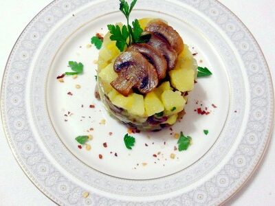 Зимние салаты: легкие и вкусные рецепты для женского стола