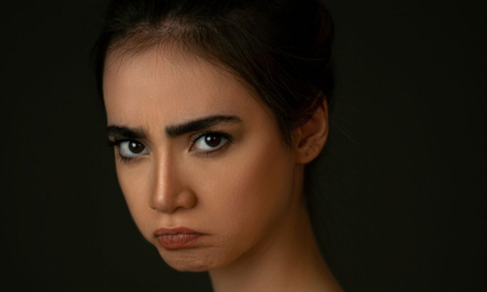 Как имя влияет на судьбу девочки: почему одни имена могут стать проклятием