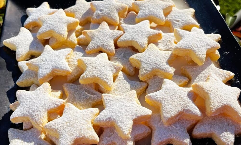 Быстрое печенье к Новому году: 5 минут и гора сладостей для детей по доступной цене