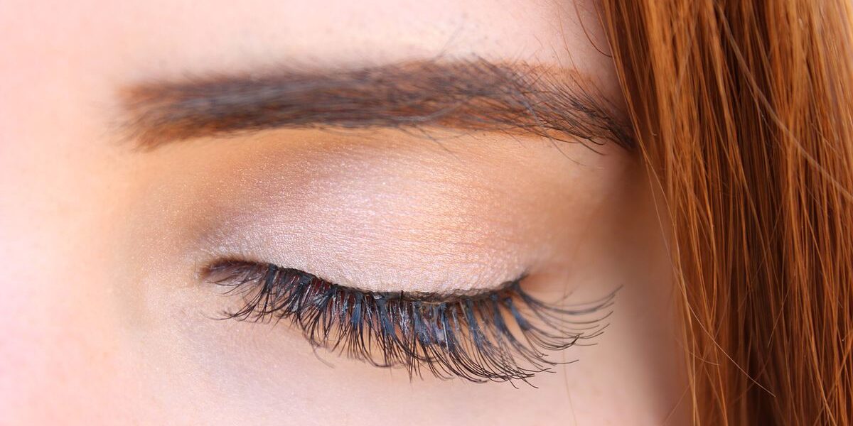 Как снять нарощенные ресницы дома: простые и безопасные методы