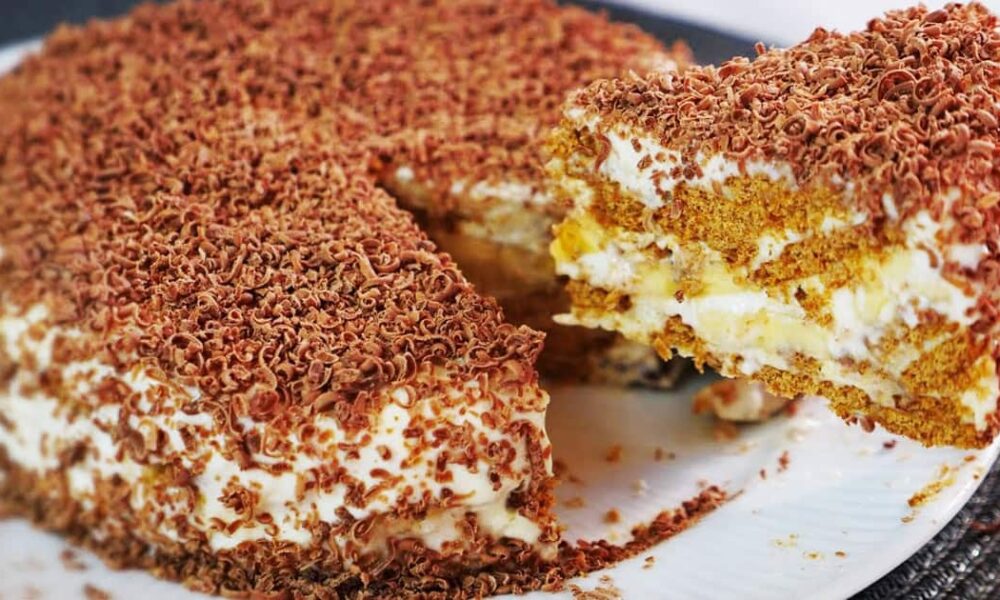 Быстрый торт "Счастье": 5 минут и ваш десерт к кофе готов