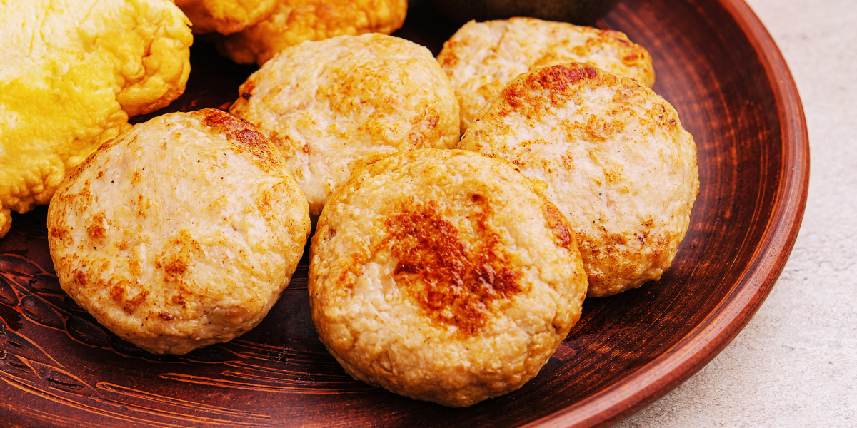 Секрет сочных котлет: добавьте этот фрукт для нового вкуса