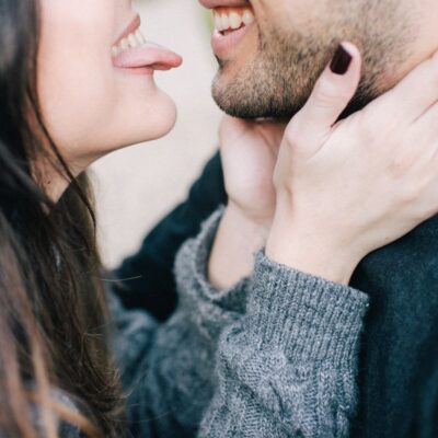 Как первое чувство влияет на будущие отношения: психологический взгляд