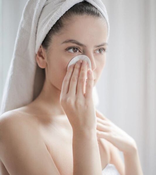 Летний уход за кожей лица: как избежать распространенных ошибок