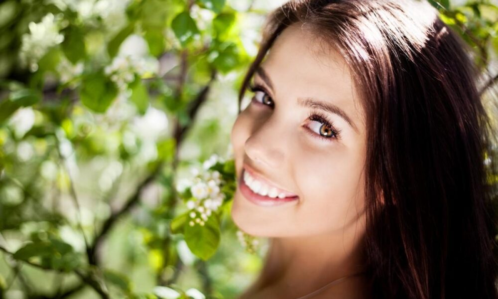 Как понять, что нравишься мужчине: признаки симпатии и секреты распознавания