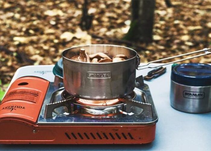 Уют на природе: как выбрать и безопасно использовать туристическую газовую плиту
