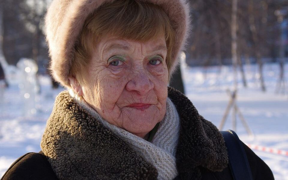 Когда взрослые дети несут бремя родителей: как справиться и сохранить себя