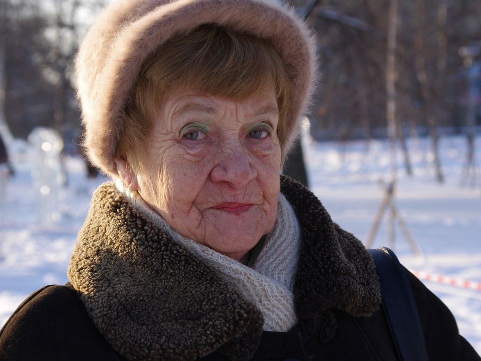 Когда взрослые дети несут бремя родителей: как справиться и сохранить себя