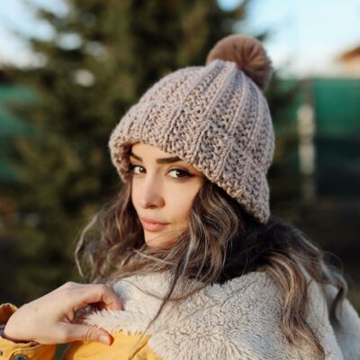 Как быстро убрать следы косметики с воротника: секреты звезд для идеального образа