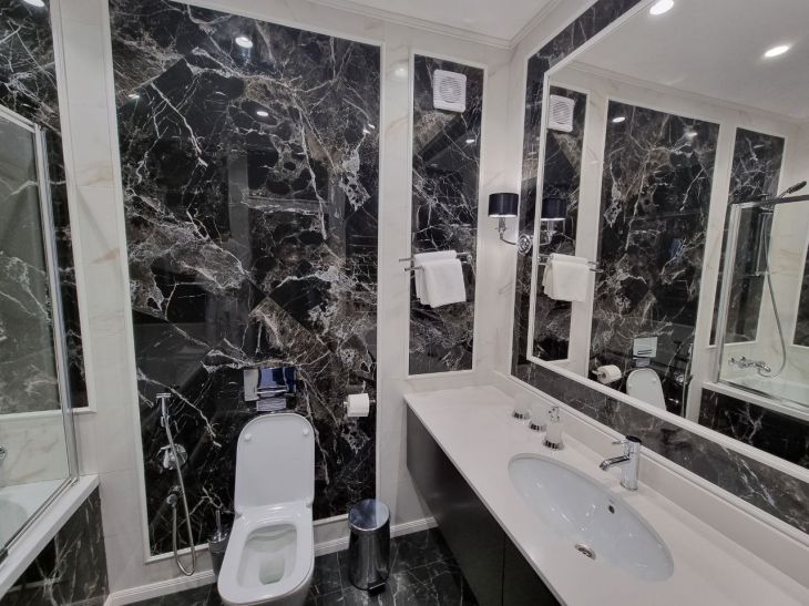 Секреты идеальной ванной: лайфхаки, которые изменят всё