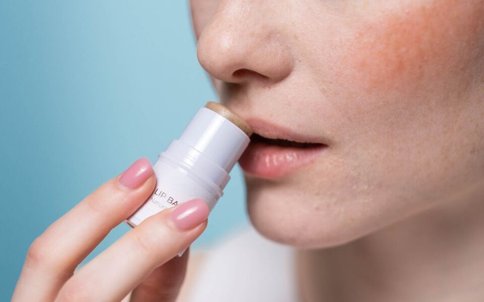 Сухие губы: причины и эффективные решения для красоты и здоровья