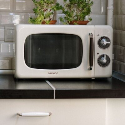 Уборка микроволновки: простые лайфхаки для каждой хозяйки