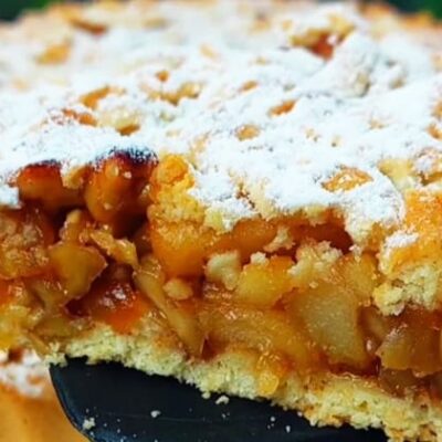 Секрет идеального яблочного пирога: рецепт от запасливой тетушки