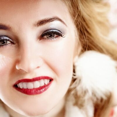 Макияж после 60: советы стилистов и звёзд для женщин элегантного возраста