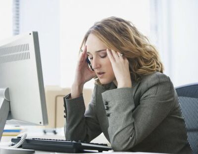 Признаки и причины стресса у женщин: как распознать и справиться