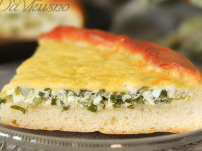 Простой и вкусный луковый пирог с яйцом: пошаговый рецепт для всей семьи