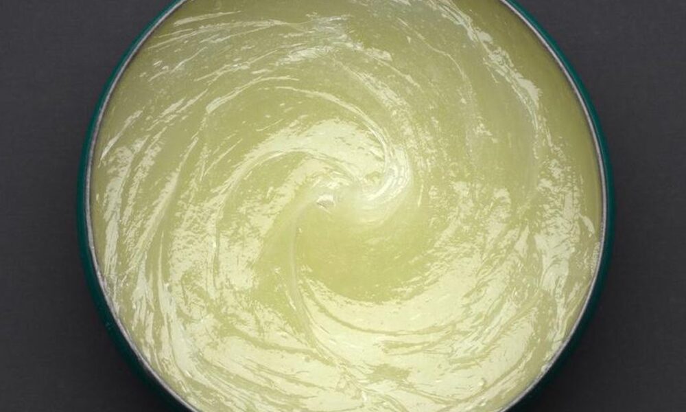 Вазелин: 10 секретных лайфхаков для красоты и ухода