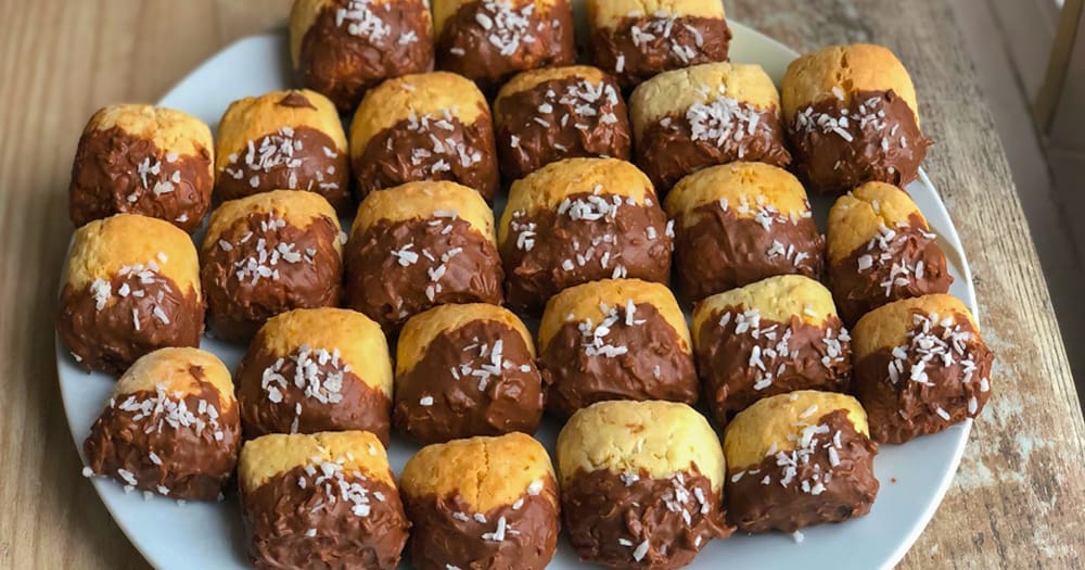 Домашнее кокосовое печенье "Баунти" - бюджетный рецепт для всей семьи