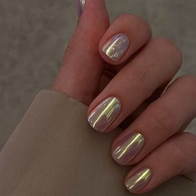 Зимний маникюр: тренды и идеи для коротких ногтей